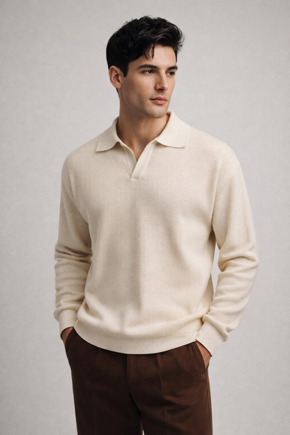 Polo shirt with foldable V-neck.