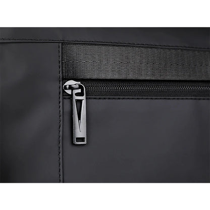 Retro crossbody bag.