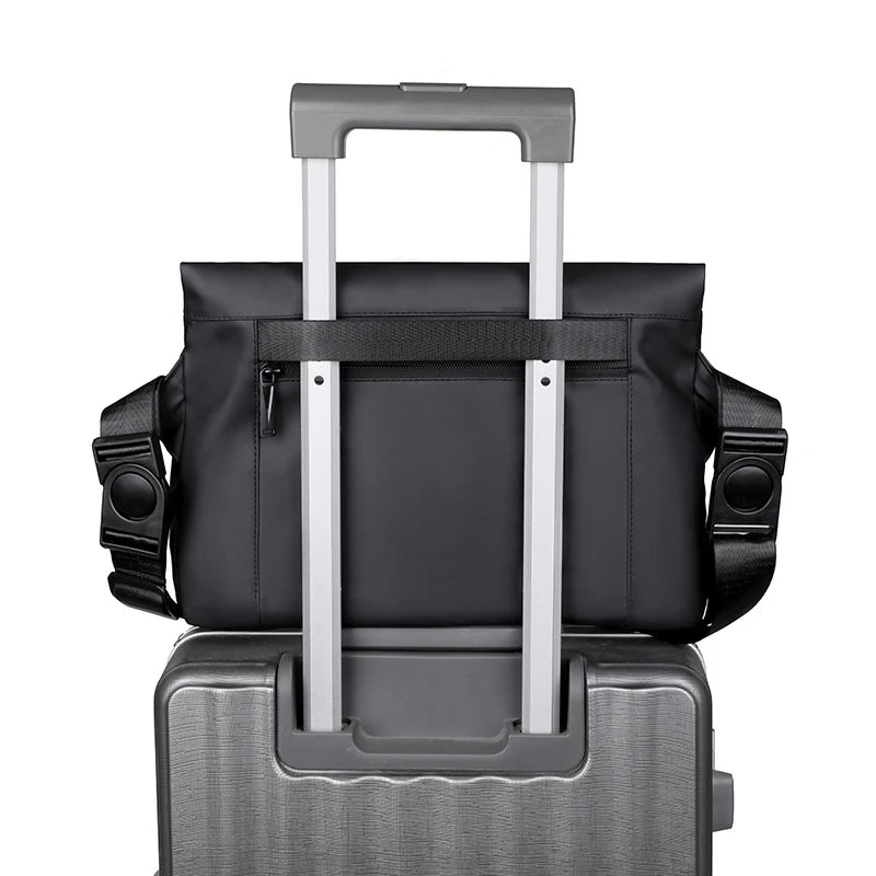 Retro crossbody bag.