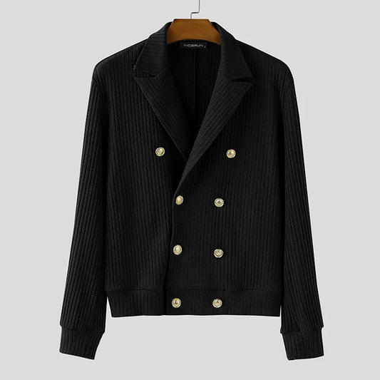 Casual knit jacket with lapel.