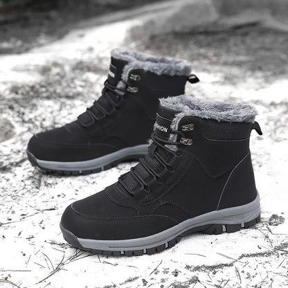Waterproof casual boots with laces.
