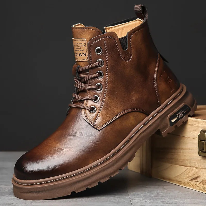 Men's retro-style leather boots.