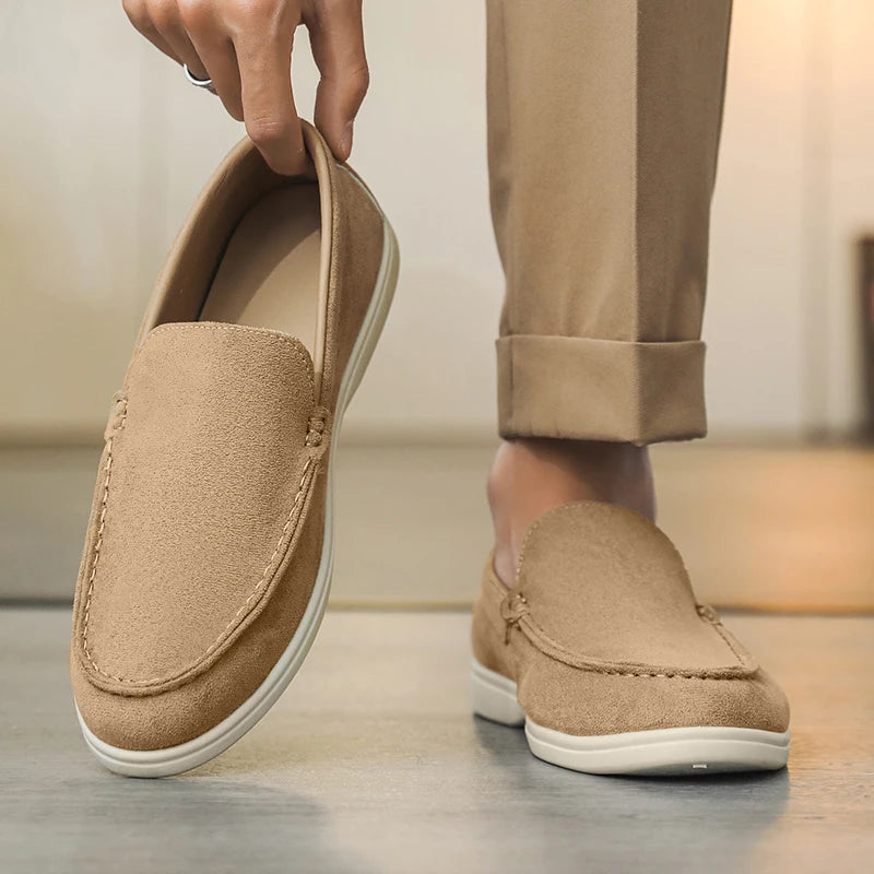 Suede moccasins, non-slip and comfortable.
