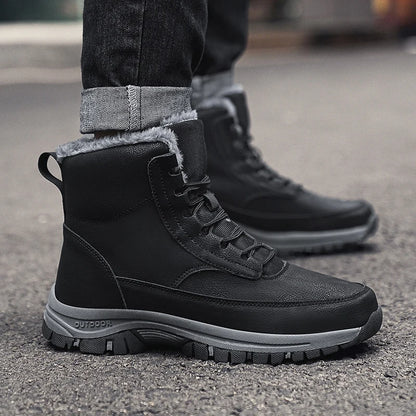 Waterproof casual boots with laces.