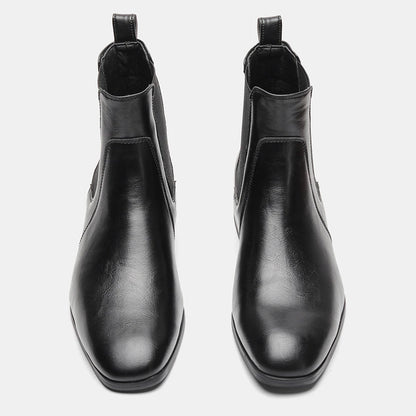 Men's leather Chelsea boot.
