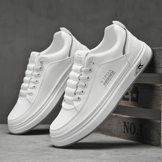 Casual leather platform sneakers.