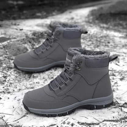 Waterproof casual boots with laces.