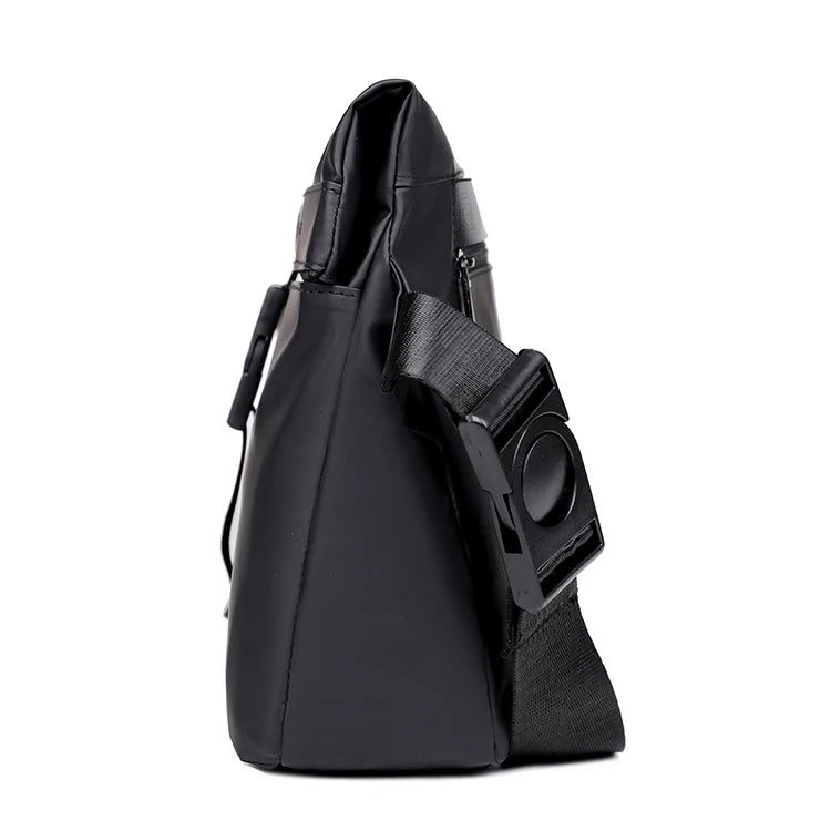 Retro crossbody bag.