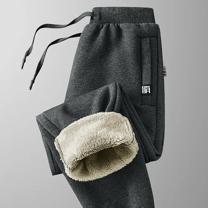 Casual cotton sweatpants.