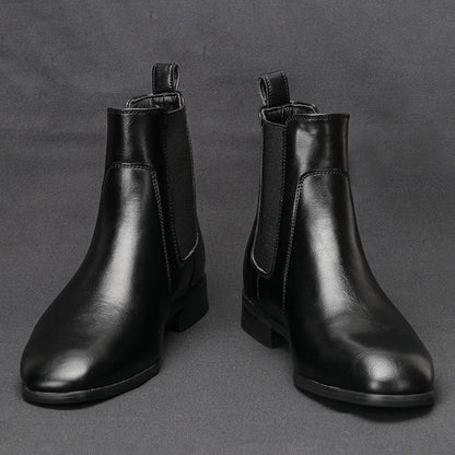 Men's leather Chelsea boot.