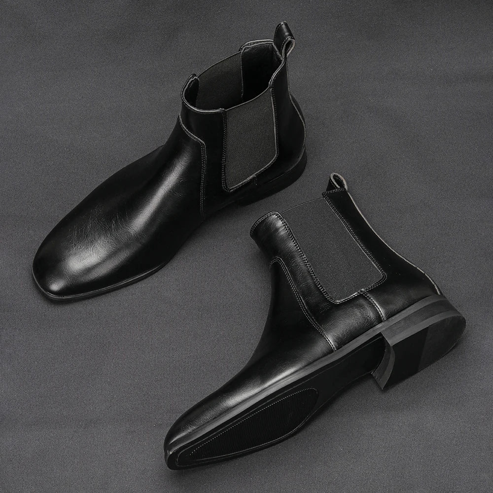 Men's leather Chelsea boot.