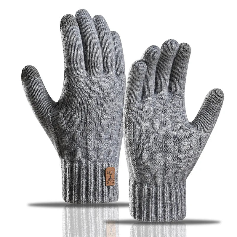 Thermal gloves made of alpaca wool.